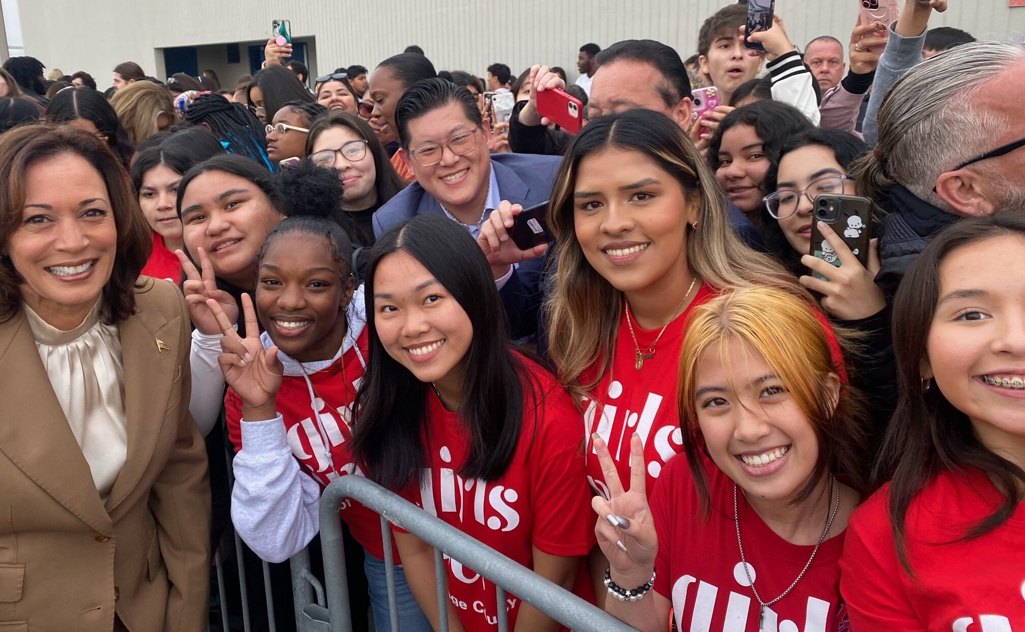 Girls Inc. San Diego girls meet Vice President Kamal Harris!